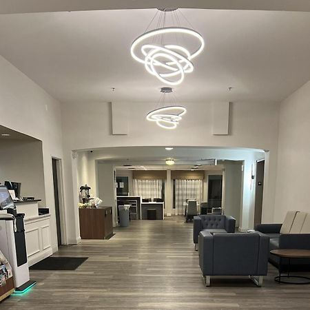 Wingate By Wyndham Dublin Near Claytor Lake State Park Exterior foto